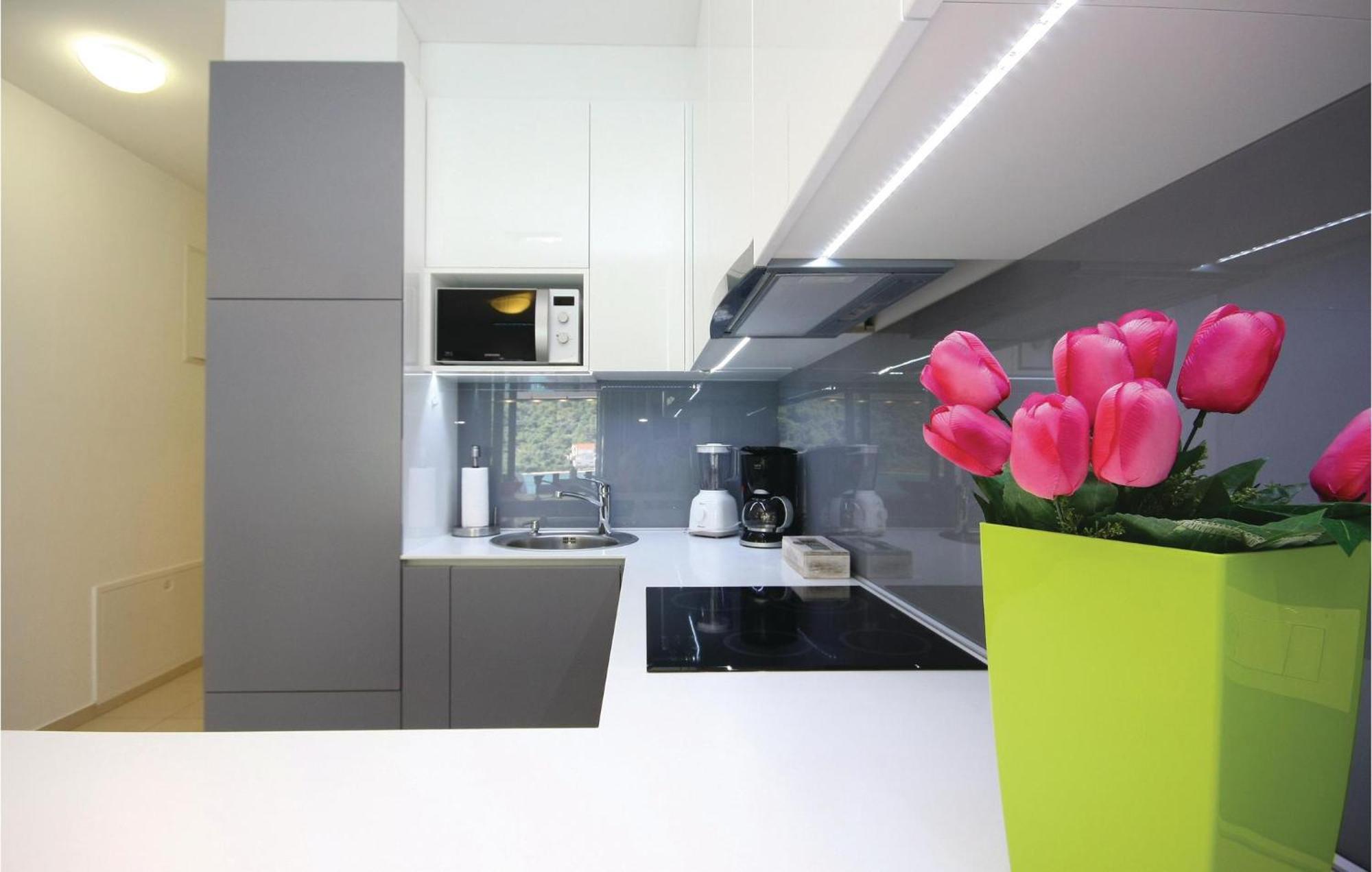 Stunning Apartment In Grebastica With Kitchen Экстерьер фото